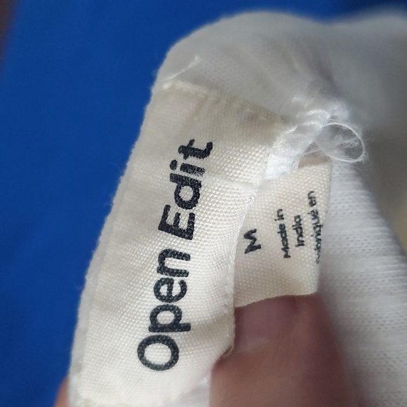 4/$30 **Open Edit One Sleeve Ribbed White Medium Top - Picture 6 of 9